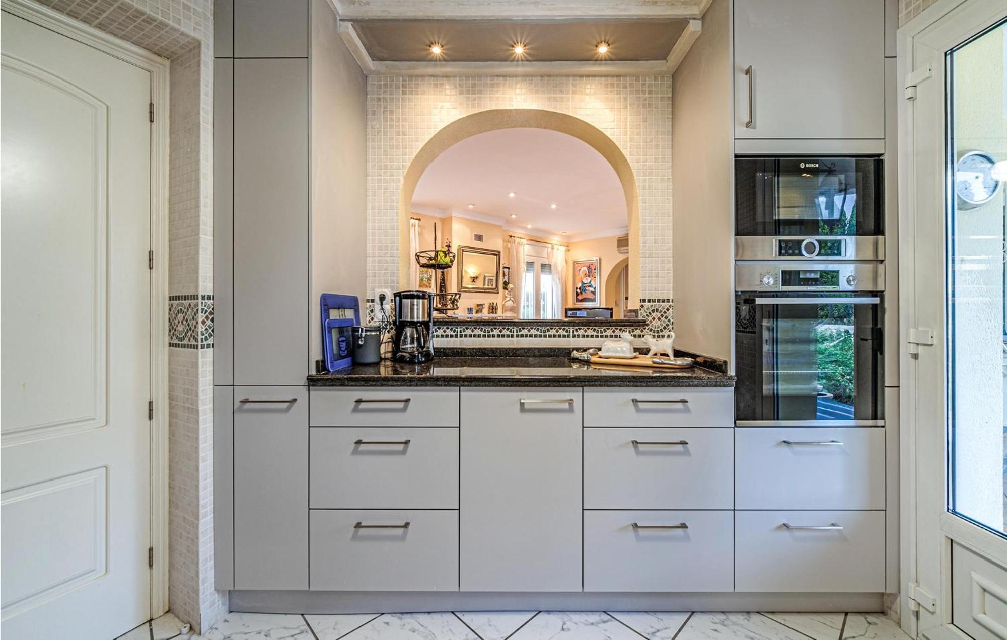 Beautiful Home In Oliva With Kitchen 외부 사진