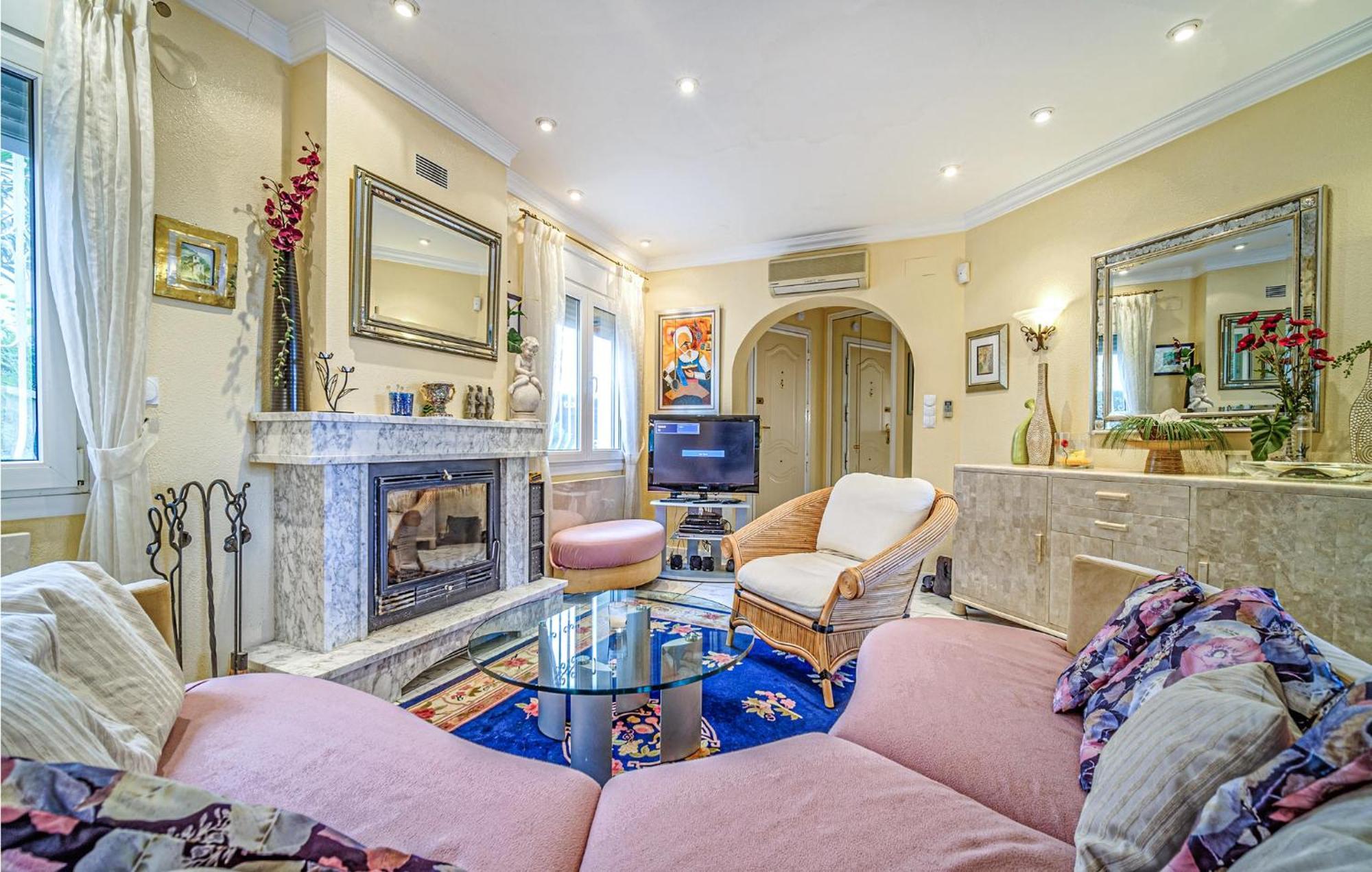 Beautiful Home In Oliva With Kitchen 외부 사진